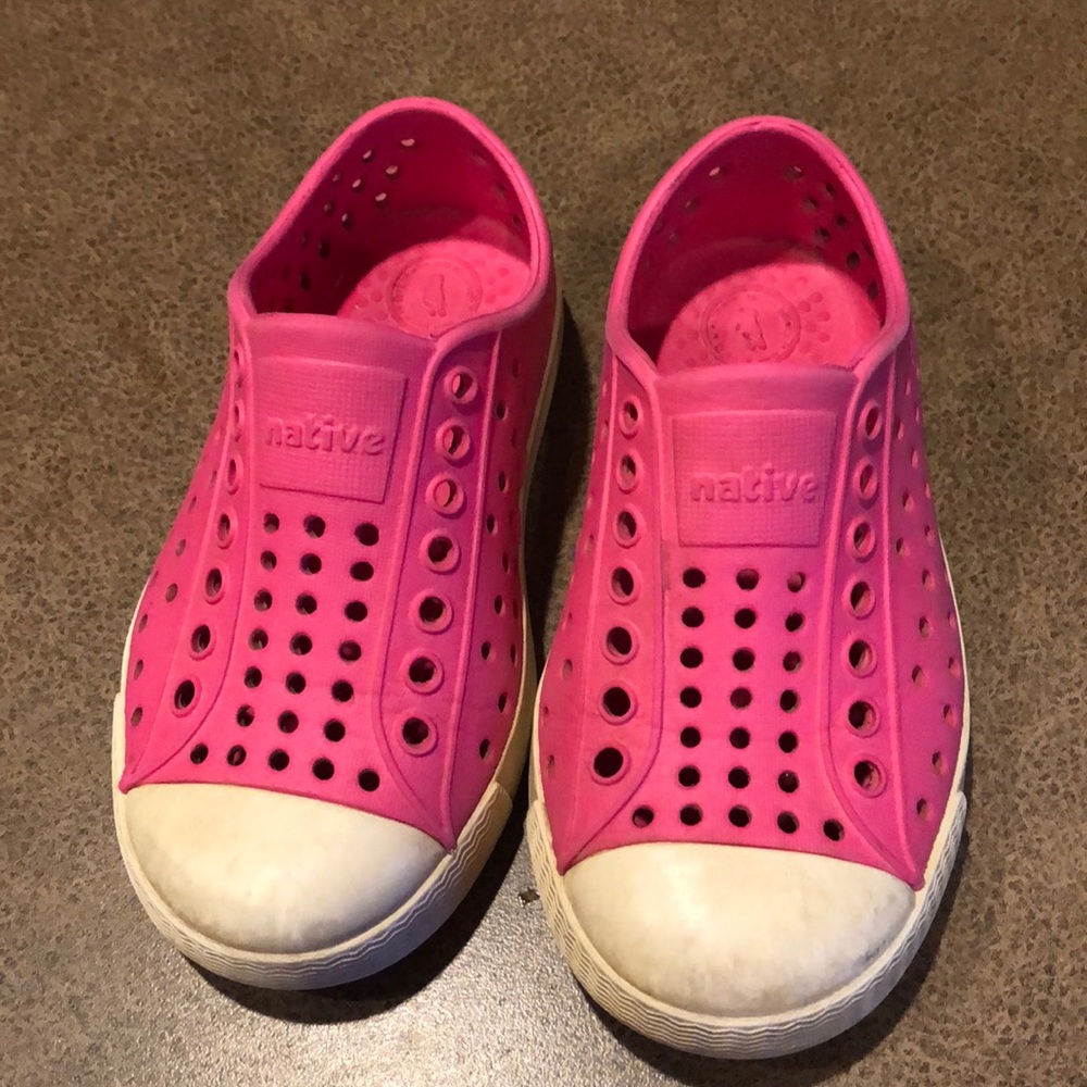 Native waterproof shoes